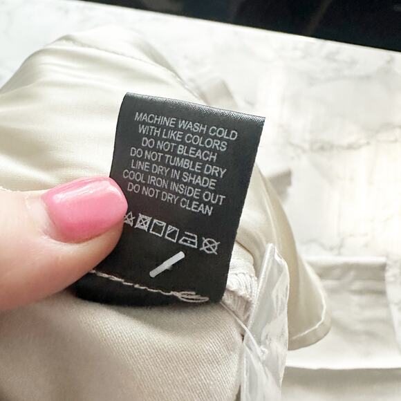 NBD Revolve Bone Color Front Pleat Capri Pants Women’s Size Medium - Picture 12 of 12